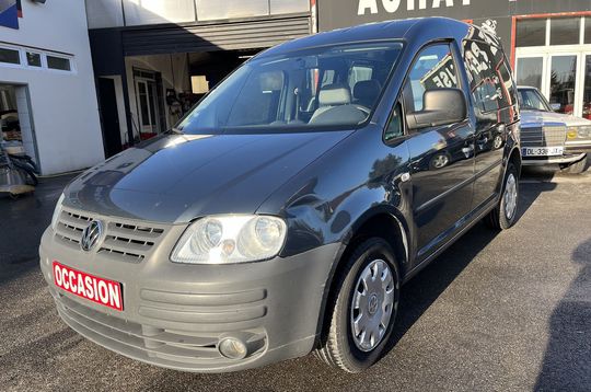 Volkswagen Caddy 1.9 TDI 75CH LIFE 5 PLACES 6CV occasion en vente à Trilport 
								